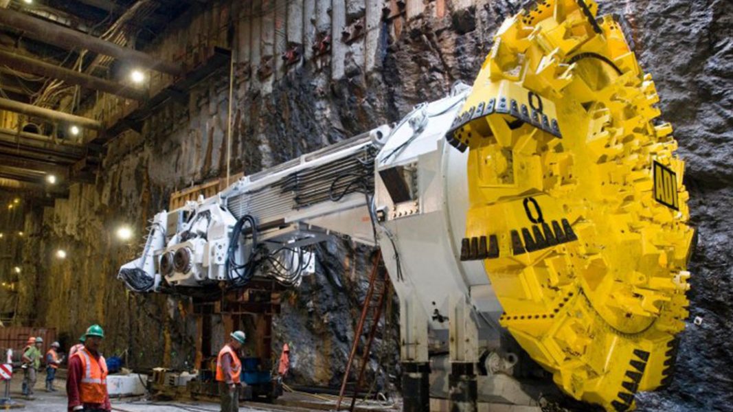 Veris continues winning streak, lands blue chip and defence contracts