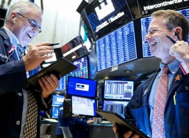 Better than expected reporting sees US market higher