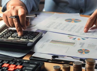 Listed debt trusts: something for nothing?