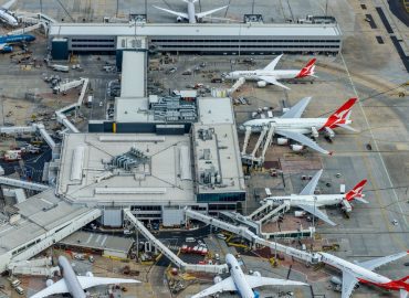 Battle in the sky of airline stocks: Rex vs Qantas