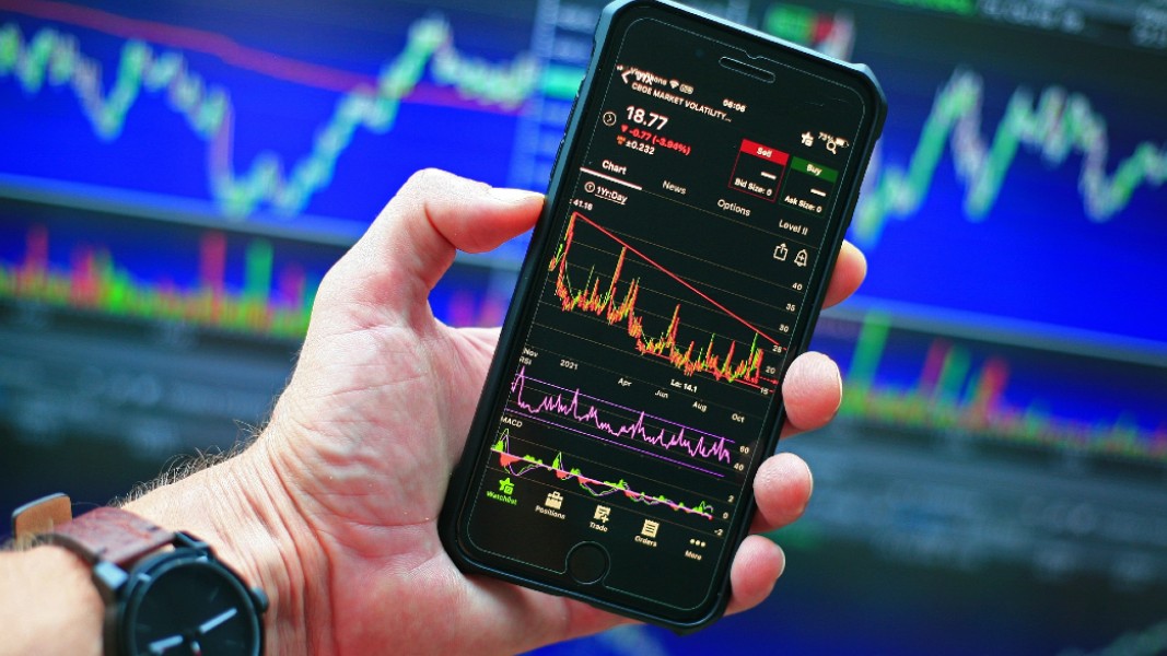 Shares to drift higher despite weakness in iron ore