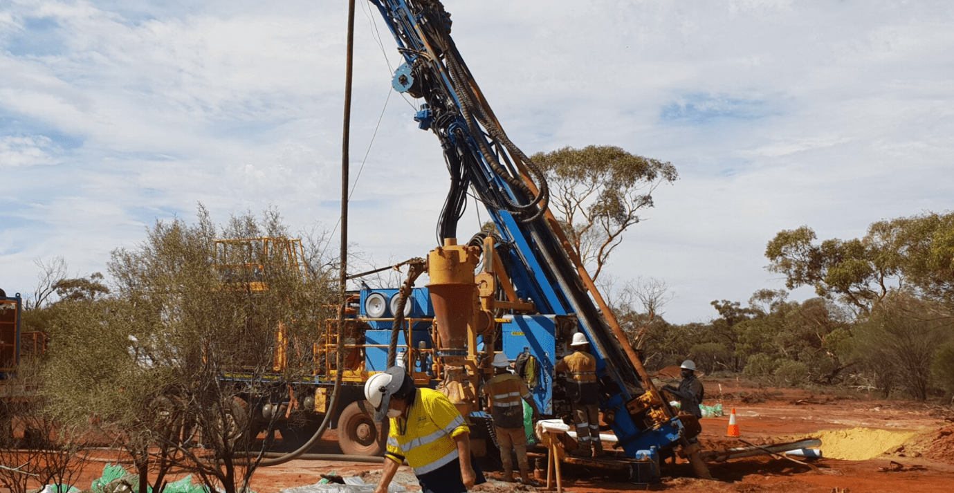 Surefire Identifies New Gold Discovery at Yidby with High-Grade Surface Results